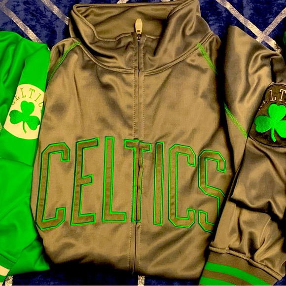 Multiple jackets!!! - Picture 2 of 5